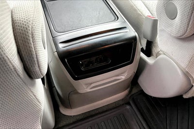 2017 Toyota Sienna LE Auto Access Seat